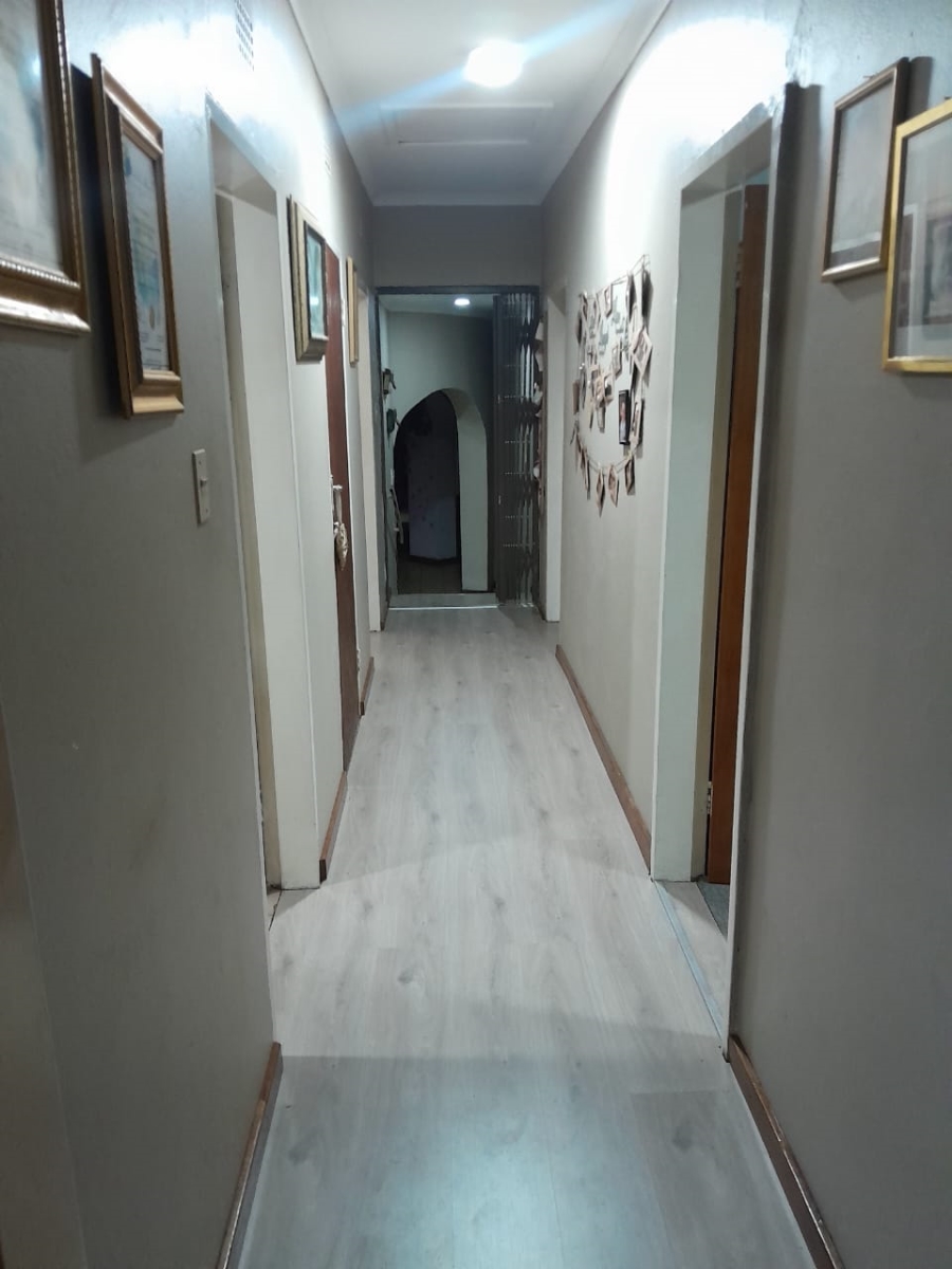 4 Bedroom Property for Sale in Deneysville Free State